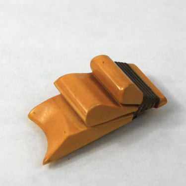 Bakelite Dress Fur Scarf Clip Butterscotch Ribbon 