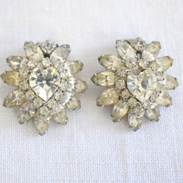 1950s Weiss Large Rhinestone Clip Earrings 