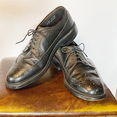 Black Brogues • 1970s • Wing Tips Longwings • 8.5 EEE • Dress Shoes Pebbled Scotch Leather • Bluchers • Walk Over • O'Sullivans • USA 