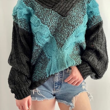 Gorgeous Teal & Black Chunky 1980's Sweater Fits S - M 