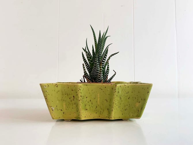 USA Pottery 447 Mid-century Modern Planter USA Pottery 447 Mid-century Modern Planter