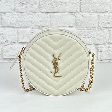 SAINT LAURENT 
Grain De Poudre Matelasse Chevron Quilted Round Vinyle Camera Bag Black