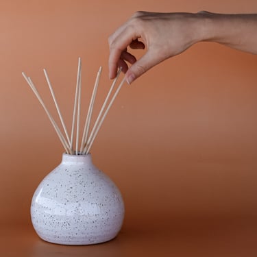 Rhea - Reed Diffuser