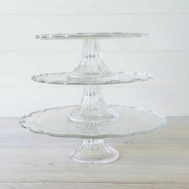 Set of 3 Clear Glass Scalloped Edge Cake Stands 