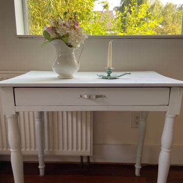 Beautiful vintage  French table in lovely grey 