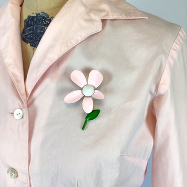 Vintage 50s Brooch | Vintage enamel metal floral brooch | 1950s pink daisy flower accessory  pin 