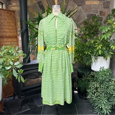 Vintage 1970s Green White and Yellow Long Sleeve | ShopOlga Vintage -  Chalfont, PA | ATTIC