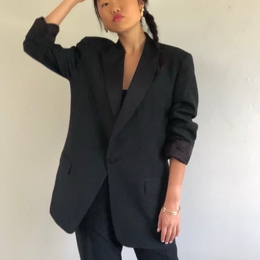 90s tuxedo blazer / vintage menswear black wool crepe + satin peaked lapel tuxedo cocktail blazer evening jacket | XS S M 