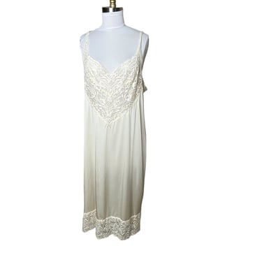 Vintage 70's Vanity Fair White Lace Full Dress Slip Nylon Blend, 44 