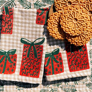 presents on gingham. block printed linen napkins / placemats / tea towels. set of four. boho christmas party. holiday decor. winter. 