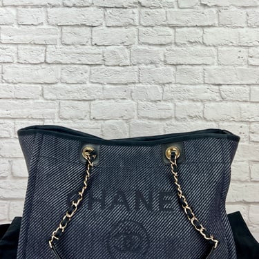 Chanel 2020 Small Deauville Tote, Navy/Black