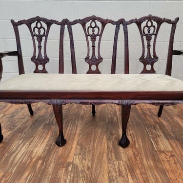 Vintage Mahogany Finely Carved Chippendale Style 3-Back Settee/Arm-Bench