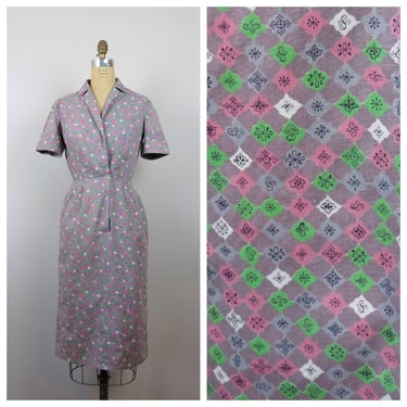 Vintage 1940s cotton feed sack house dress, work wear, day dress, shirtwaist 