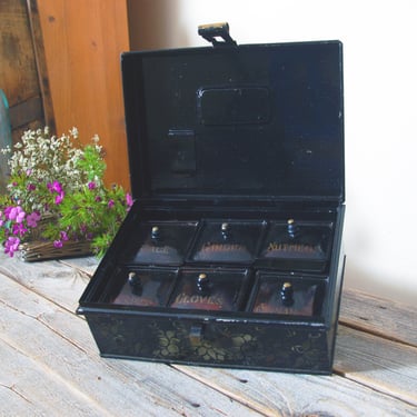 Antique tole spice box with 6 spice canisters / 1900s antique spice tins / primitive rustic spice keeper / vintage spice tins / rustic decor 