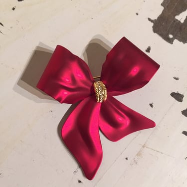 Wrap Me Up - Vintage 1990s Massive Satin Finish Metal Red Bow Brooch Pin 