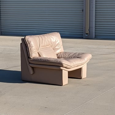 Nicoletti Salotti Italian Leather Lounge Chair Vintage Italian