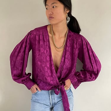 90s silk wrap blouse / vintage violet magenta 100 silk jacquard plunging surplice front wrap self tie puffed balloon sleeve cropped blouse 