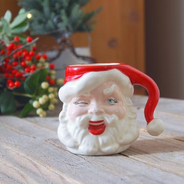 Vintage Santa mug / winking Santa Claus mug / Christmas mug / vintage Christmas / farmhouse Christmas / Christmas decor / ceramic Santa mug 