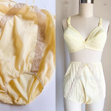 Vintage 1960s Pale Yellow Lingerie Set / Bra & Pantie // 36C / S 