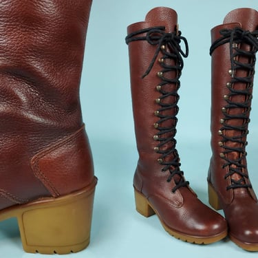 Tall lace-up leather boots from the 70s. All leather knee hi block heels speed laces. Holly Hobby groovy cottage core hippie fairy. (7.5 B) 