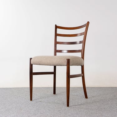 6 Rosewood Danish Dining Chairs - (322-031) 