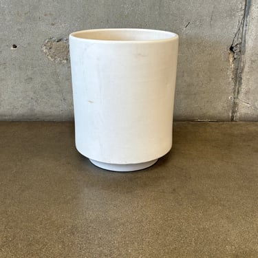 White Pottery Garden Pot