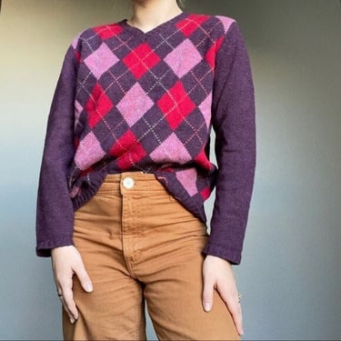 Vintage 90s Women’s Purple Pink Wool Argyle Preppy V Neck Geometric Sweater Sz M 