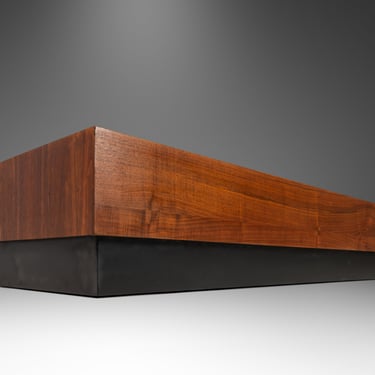 Mid Century Modern Floating Cube Brutalist Coffee Table in Walnut by Adrian Pearsall for Craft Associates, USA, c. 1960's 