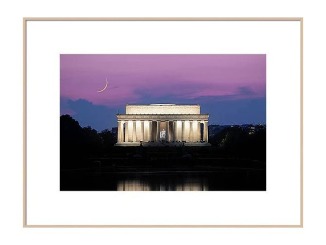 Washington DC Wall Art, Crescent Moon Print, Lincoln Memorial Photo, Washington DC Photography, Lincoln Memorial Print Art, Travel Print Art 