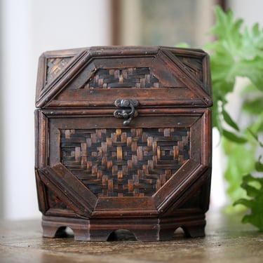Vintage Octagon Rattan and Wood Tabletop Storage Chest 