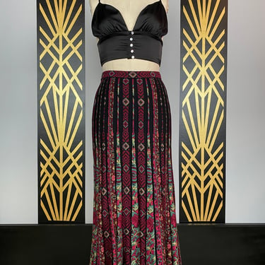 Vintage skirt, Peruvian connection, pleated, knit skirt, ethnic style, Peru, medium, mermaid hem, black and burgundy, midi 