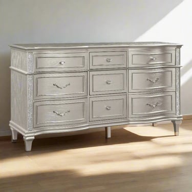 Evangeline 9-drawer Dresser Scalloped Front Silver Oak FFE258-60