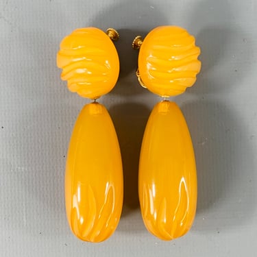 VINTAGE Yellow Orange Bakelite Chunky Screw Back Teardrop Earrings