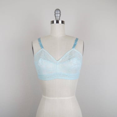 Vintage 1940s bra, brassiere, lace, lingerie, deadstock, burlesque, trousseau, NWT, NOS 34B 
