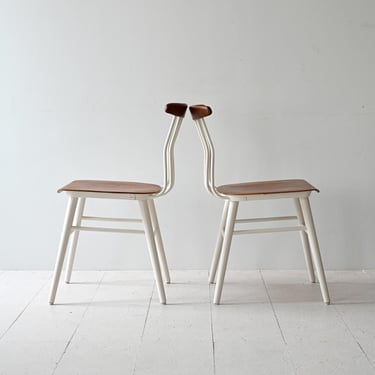 Pair of 1960s Scandinavian Wooden Chairs with White Painted Frame and Shaped Seat 