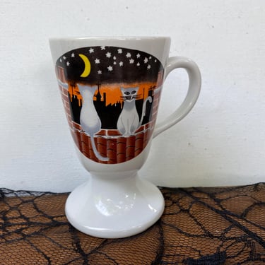 Vintage Halloween Mug, White Cat On Brick Wall, Crescent Moon, French, Pedestal Small Coffee Espresso Mug, Fabrique In Coree 