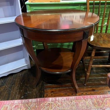 Lovely occasional table. 28” x 27.5” 