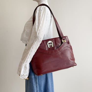 large leather purse 70s vintage Etienne Aigner oxblood cordovan leather bag 