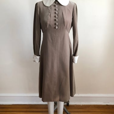 Beige Velvet Dress with Contrast Collar and Cuffs  - 1960s 
