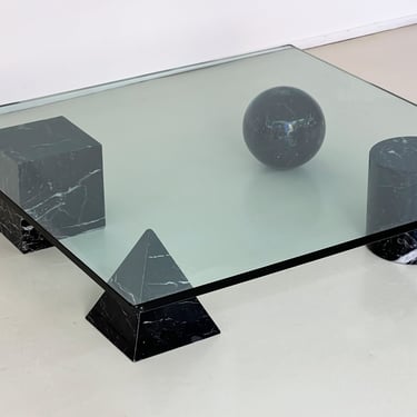 Vintage Black Marble Metafora Coffee Table by Massimo Vignelli