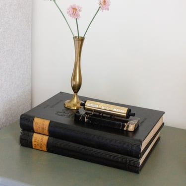 1940s French perpetual desktop calendar with marble base