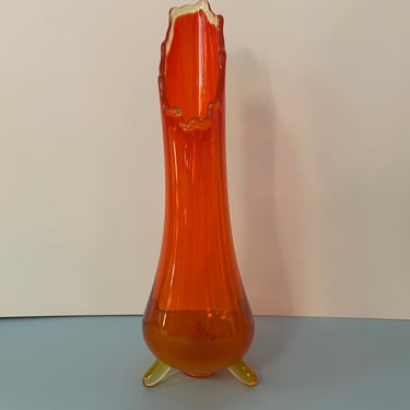 LE Smith 3 Toed Swung Glass Vase