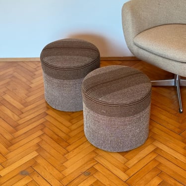 1 of 2 Vintage Round Pouf / MCM Brown Ottoman / Plush  Footstool / Footrest / Footbench / Hassock / Tuffet / Leg Rest / Yugoslavia / 1960s 