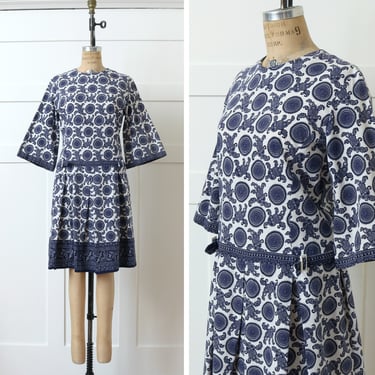volup vintage 1960s mod cotton dress • bell sleeve blue & white batik print dress 