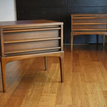 Pair of newly-restored Lane Rhythm walnut nightstands or side tables 