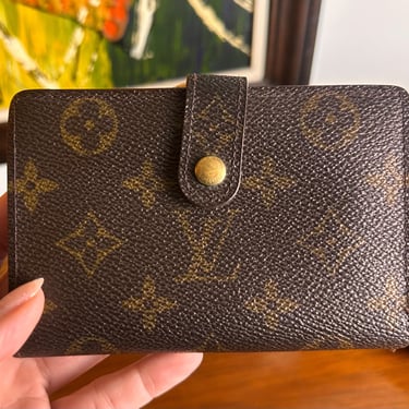 Authentic Vintage Louis Vuitton 2001 