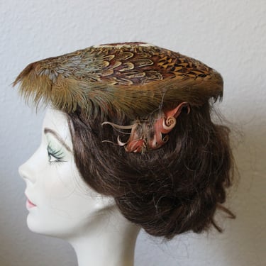 Vintage 40s 1950s Norman Durand feather pancake cap Hat with side flowers headband spring summer day dress church 