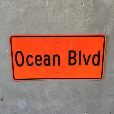 Ocean Blvd Sign