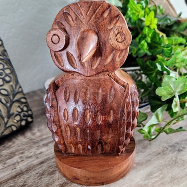 Carved Wood Owl Sculpture~Vintage Bird Figurine INDIA 