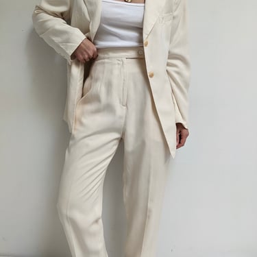 Stunning Vintage Cream Silk Pantsuit